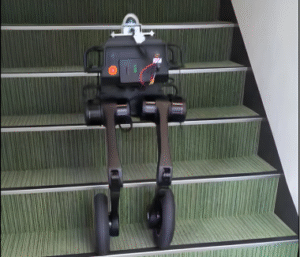 段差や階段でも倒れない!車輪型二足歩行ロボット「TRON1」とSim2Realで実現する巡回・運搬